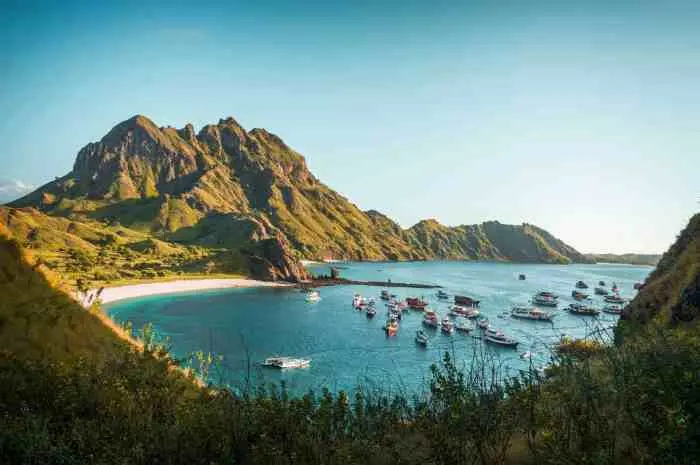 10 Destinasi Wisata Terbaik di Nusa Tenggara Timur yang Wajib Anda Kunjungi